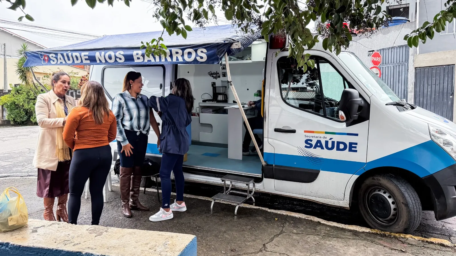 Secretaria de Saúde de Arujá reforça multivacinação nas feiras livres neste fim de semana