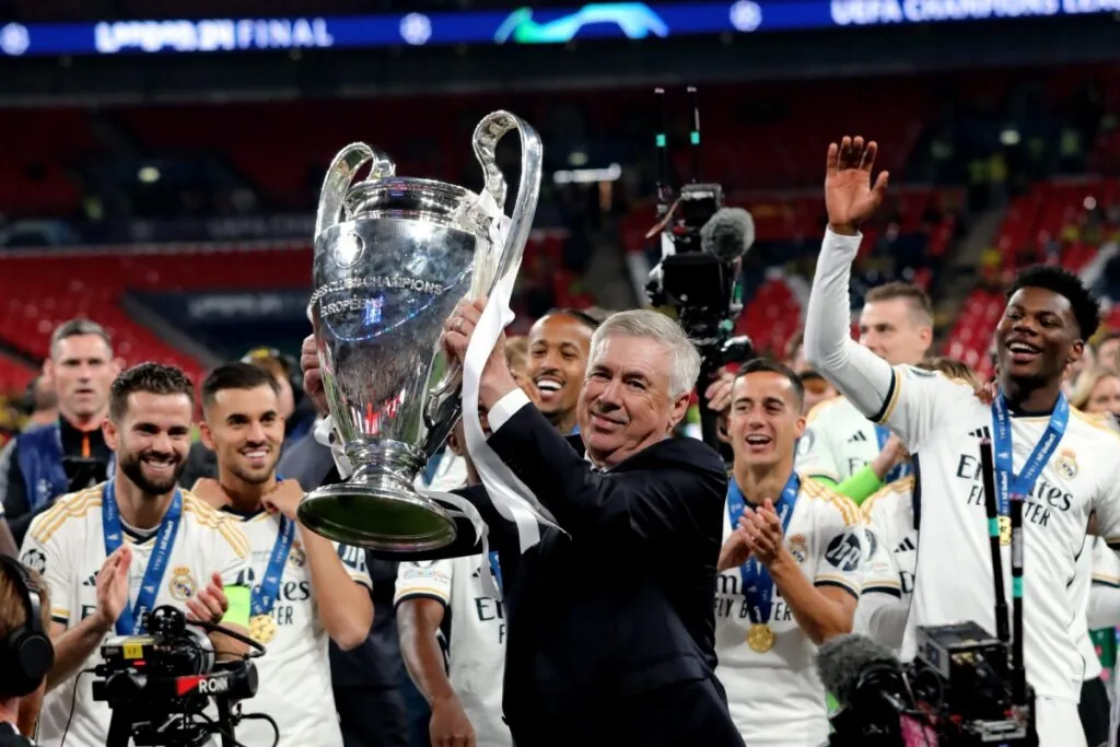 Quem é Carlo Ancelotti? Veja a carreira e os títulos do treinador da Seleção Brasileira