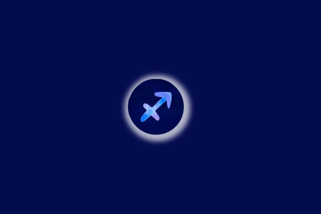 Símbolo do signo de sagitário, com tons de azul-claro e lilás, envolvido por um brilho branco e em destaque sobre fundo azul-escuro