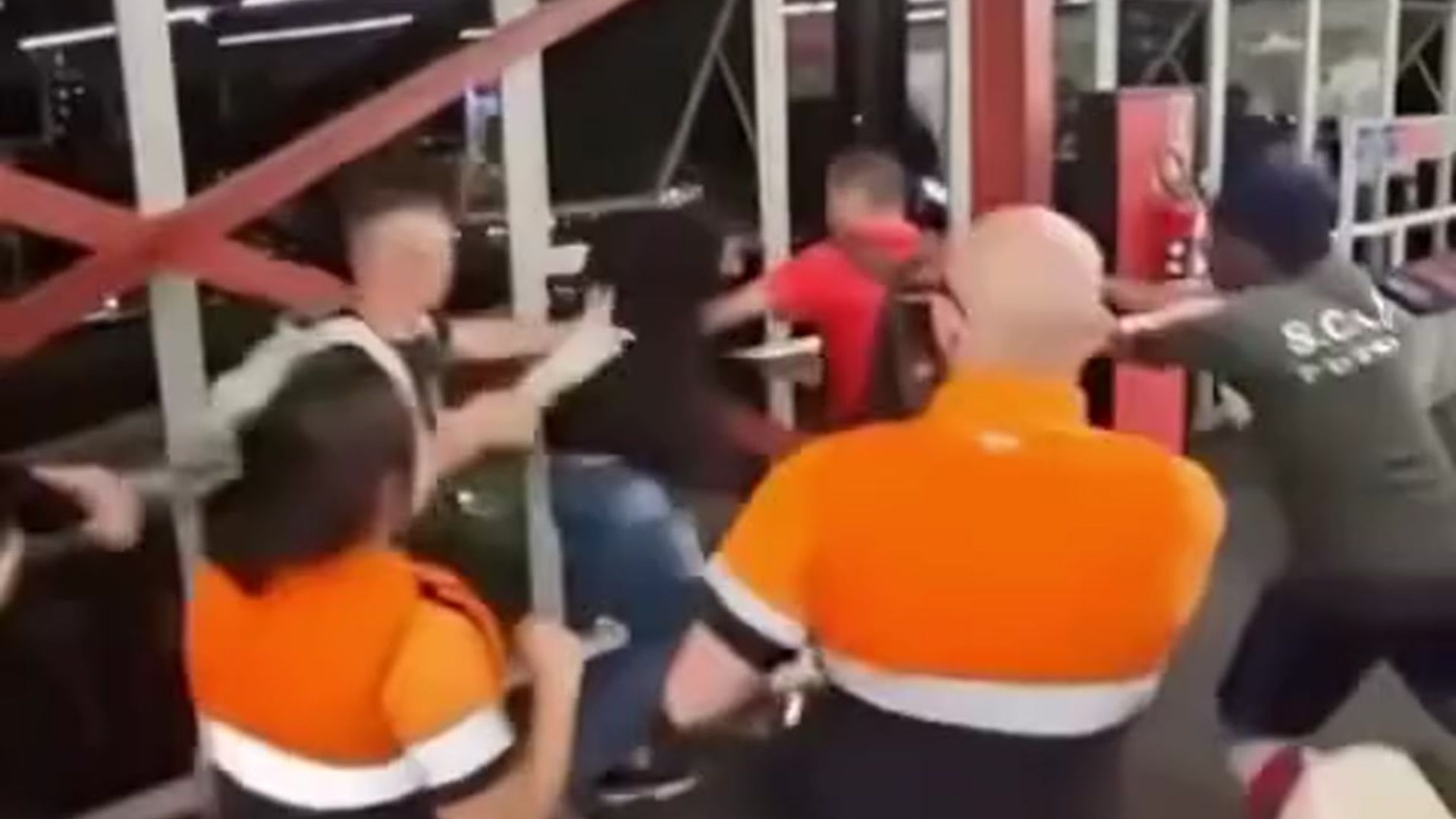 Homem é preso por importunação sexual em estação da Linha 11-Coral