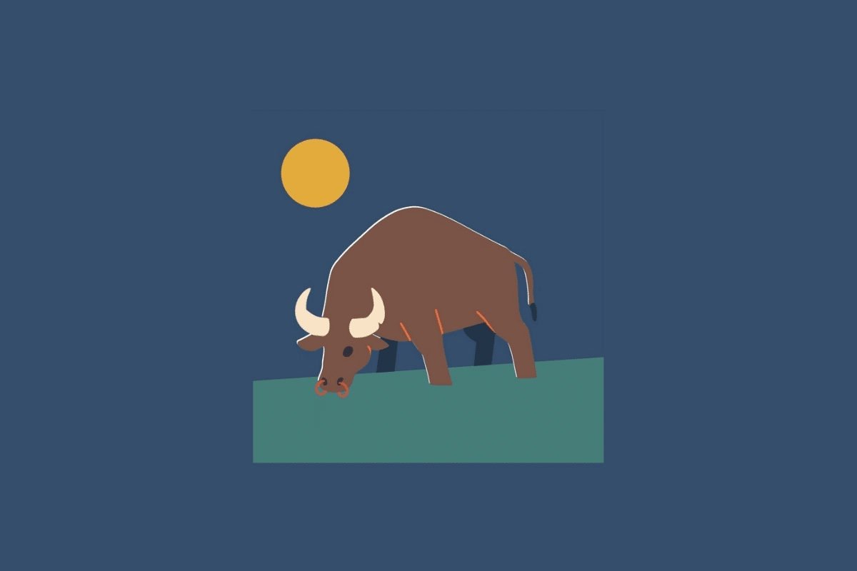 Ilustração de um touro marrom com chifres claros cabisbaixo em um campo verde, sob um sol amarelo em fundo azul-escuro.
