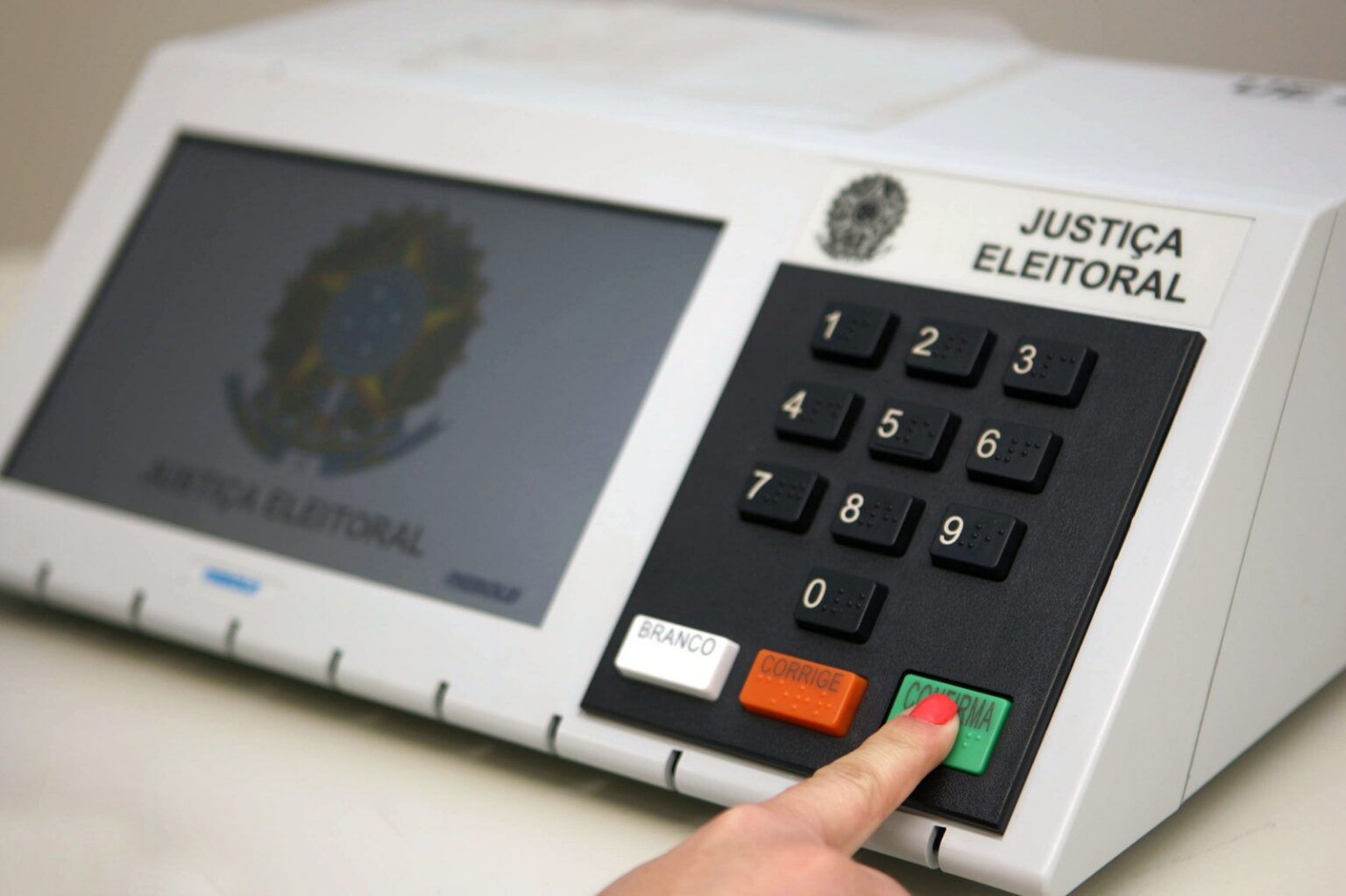 Eleitores não podem ser presos a partir desta terça-feira (29); entenda