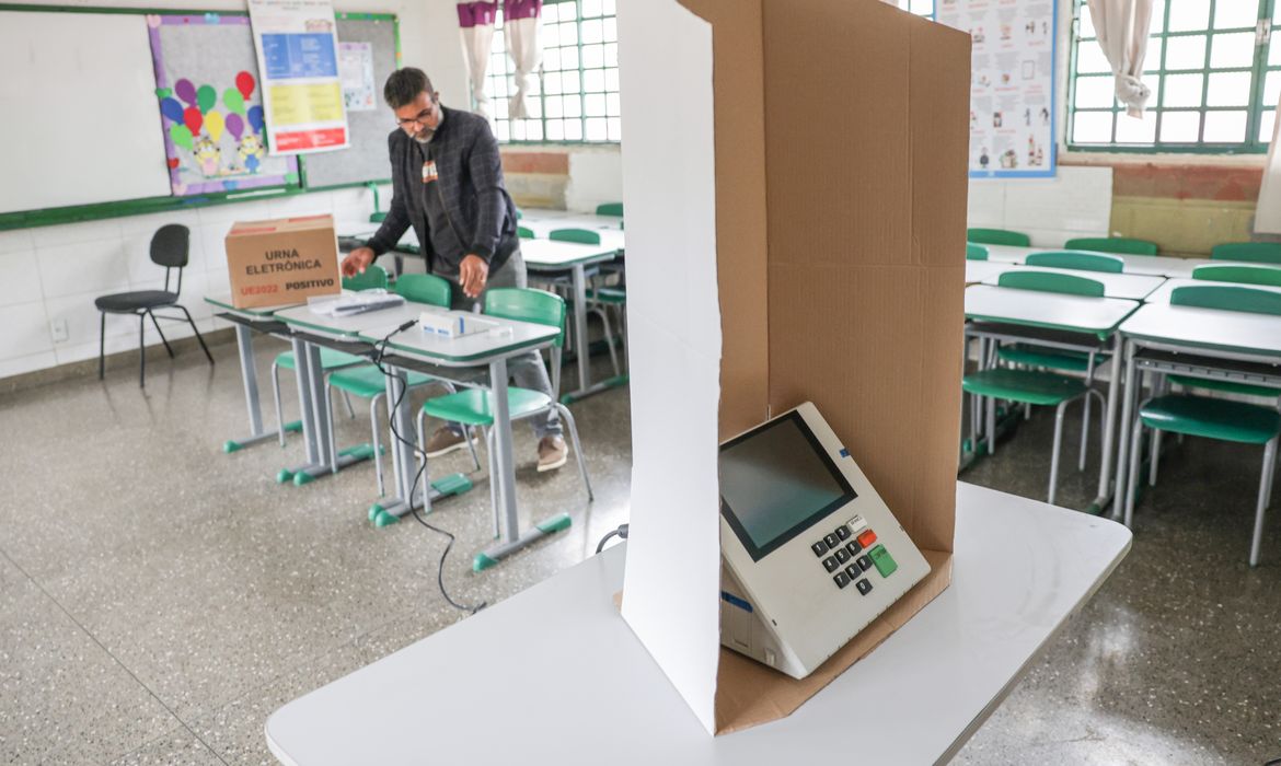 Nove urnas são substituídas no Alto Tietê após 7h de votação; no estado foram 317 trocas